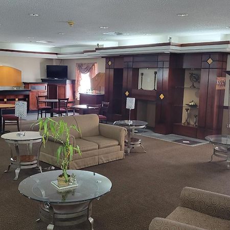 Windsor Inn & Suites Dodge City Buitenkant foto