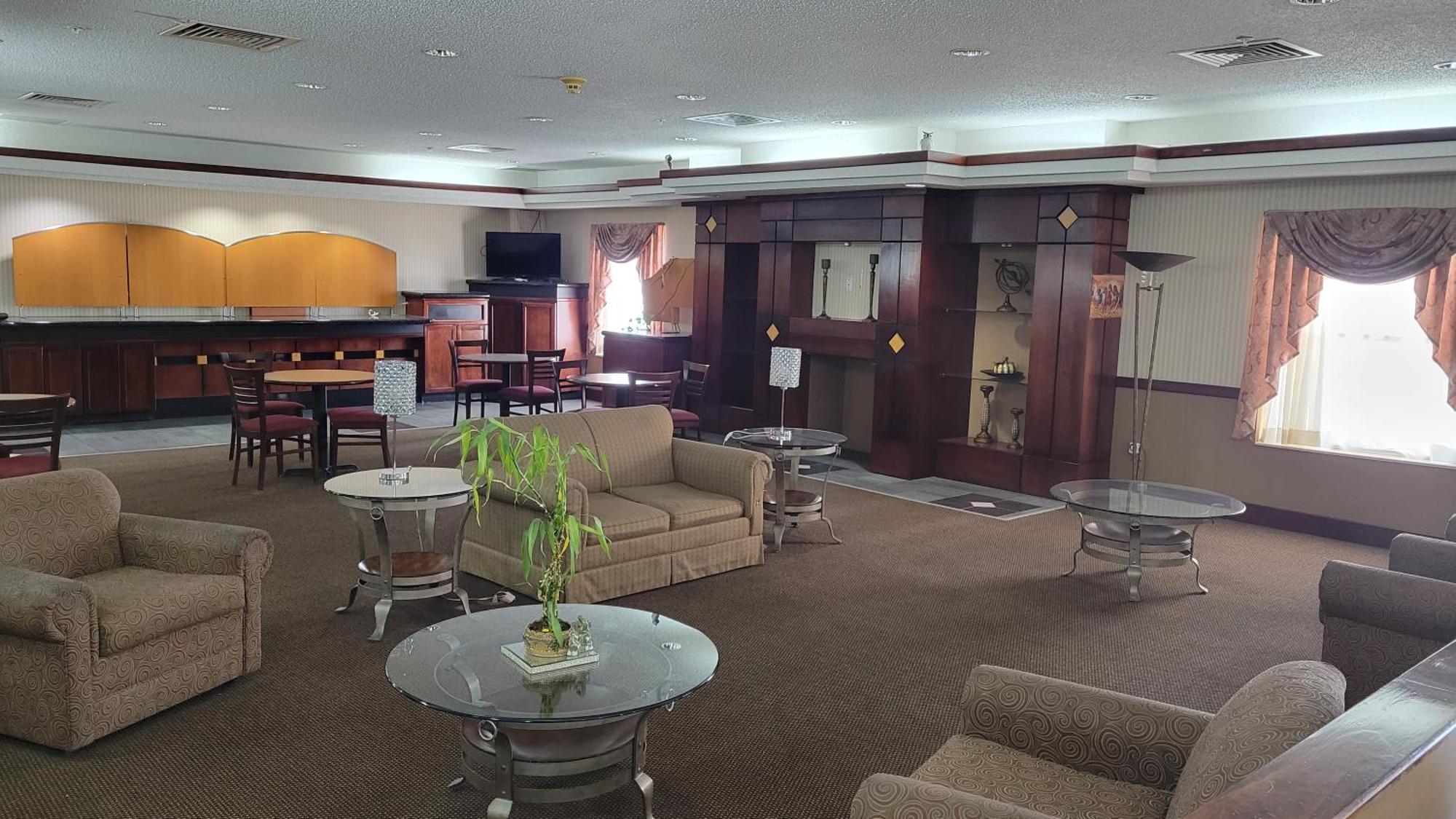 Windsor Inn & Suites Dodge City Buitenkant foto