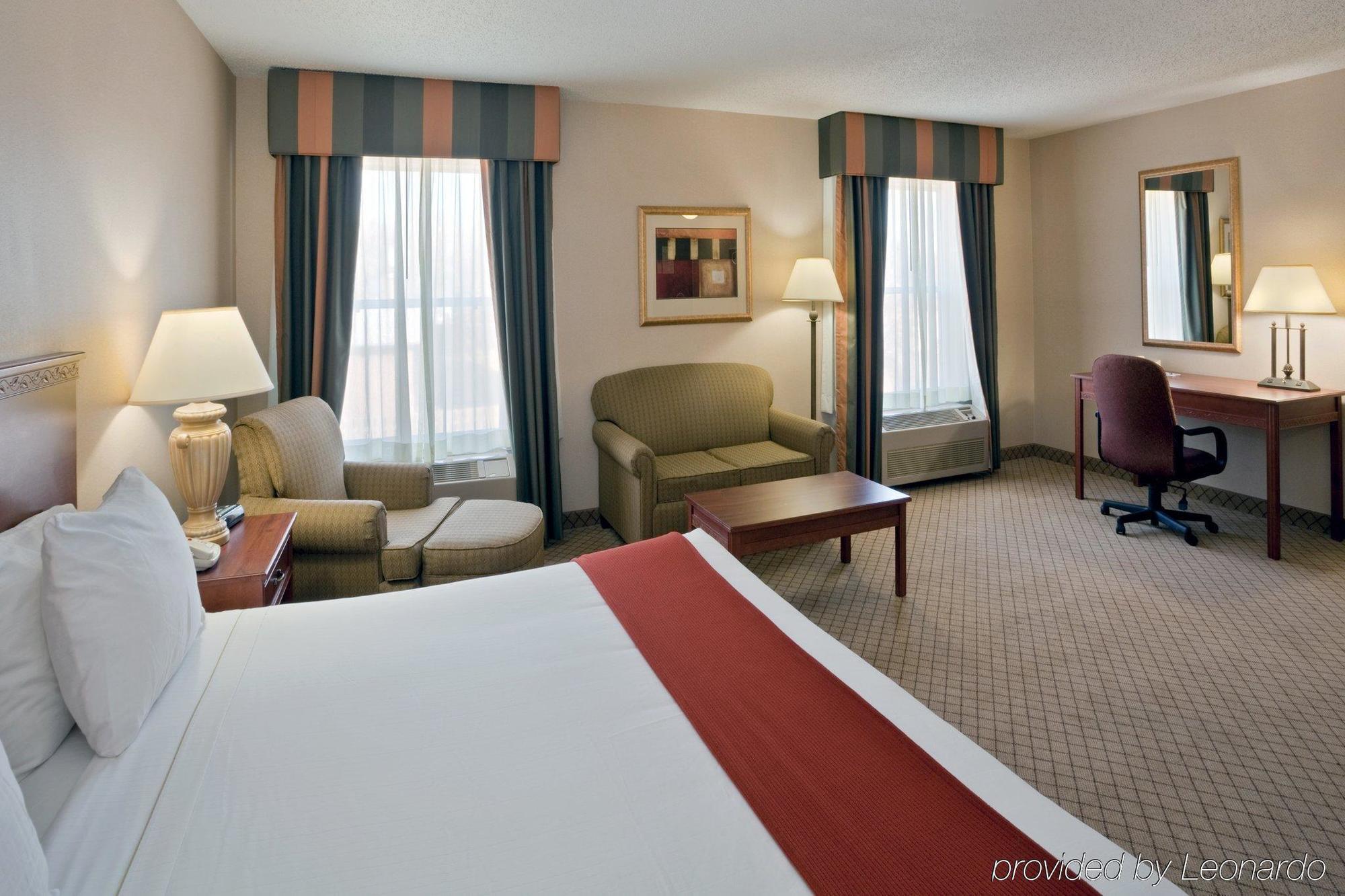 Windsor Inn & Suites Dodge City Buitenkant foto