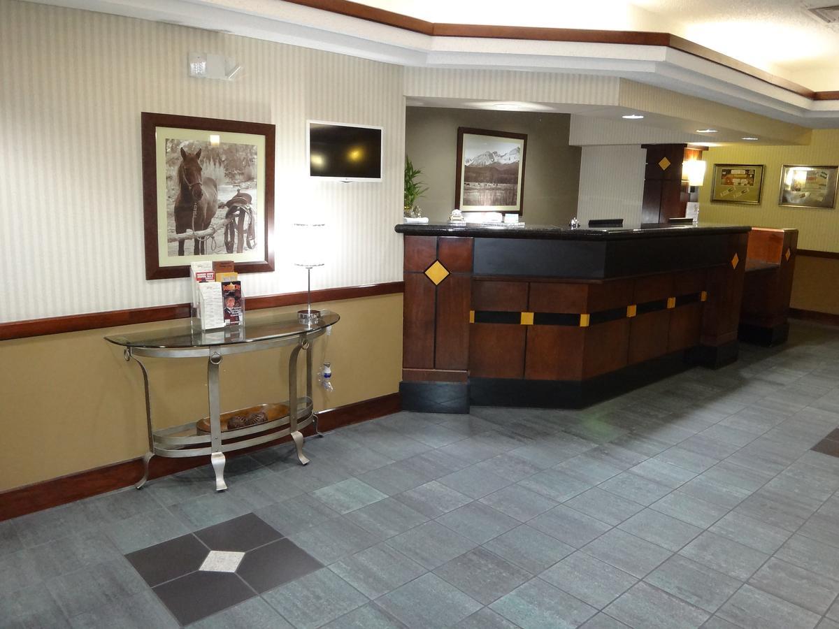 Windsor Inn & Suites Dodge City Buitenkant foto