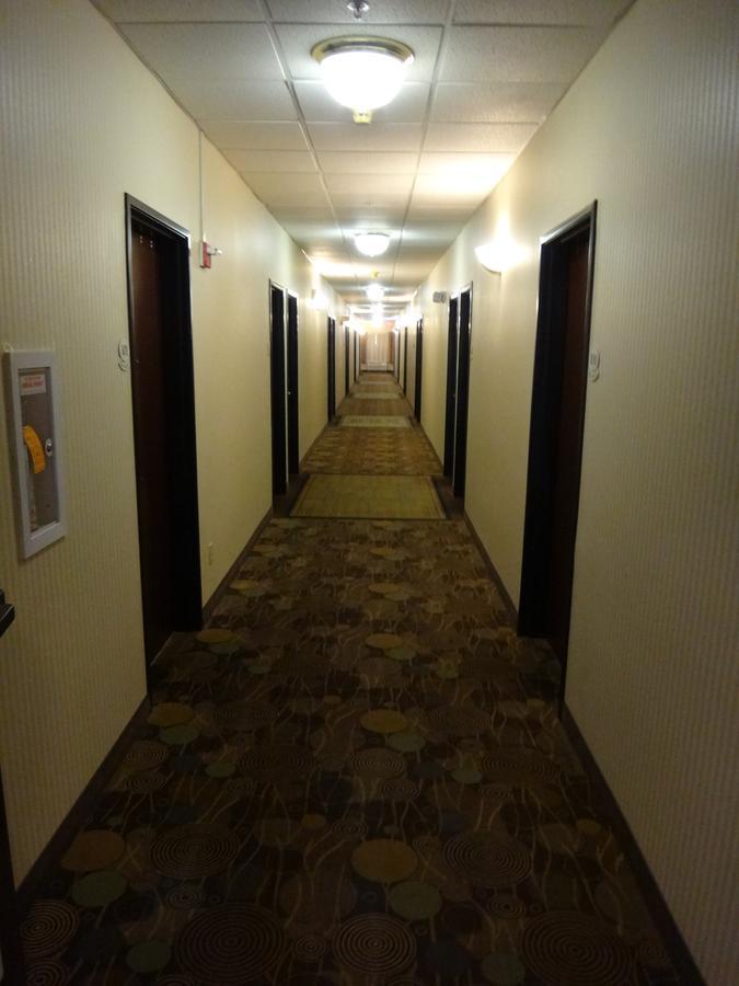 Windsor Inn & Suites Dodge City Buitenkant foto