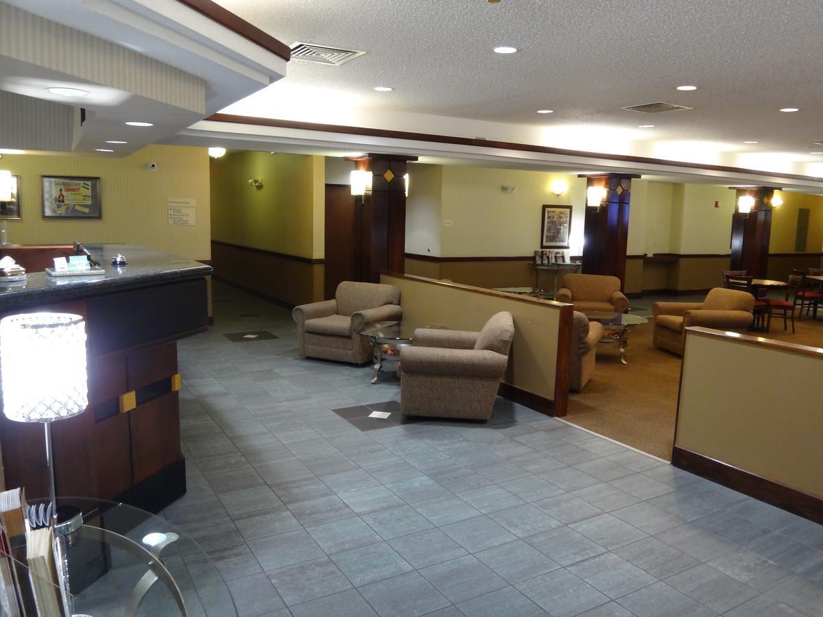 Windsor Inn & Suites Dodge City Buitenkant foto