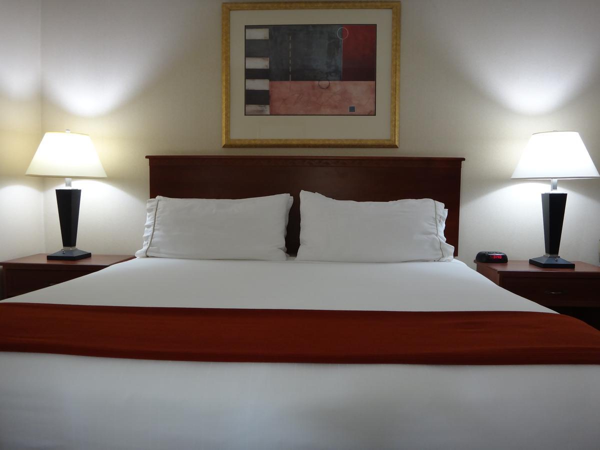 Windsor Inn & Suites Dodge City Buitenkant foto
